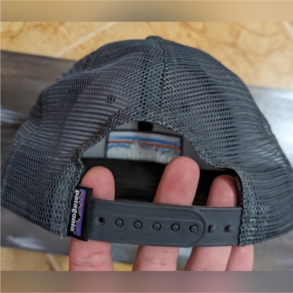 Patagonia hat - Picture 3 of 3
